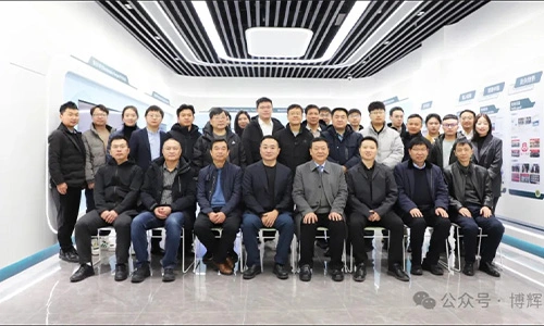 انتهى اجتماع تجربة المنتج لتعزيز فديسيس ستبليني بنجاح